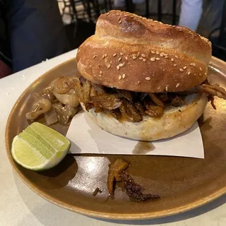 Cemita Arrachera Tatemada al Pastor