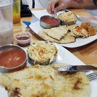 Revuelta Pupusas