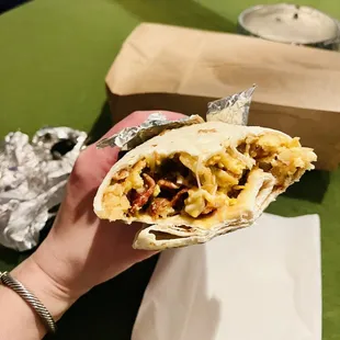 Egg &amp; Bacon Breakfast Burrito (ch)