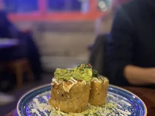 Uno Mas DC