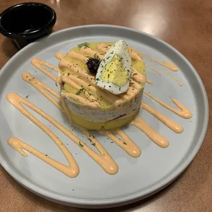 An appetizer with mashed potatoes. Very yummy.