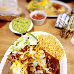 a plate of mexican food