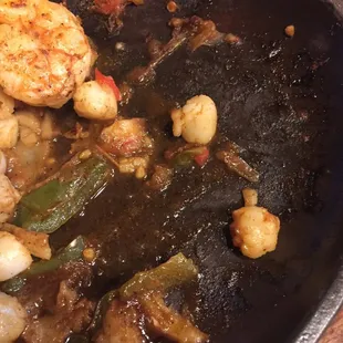 Not sure what's on the bottom there - brown mush covered in rubber seafood.