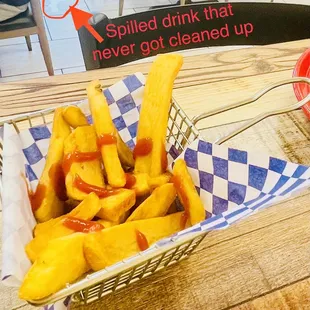French fries/papitas fritas.