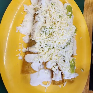 a plate of mexican food