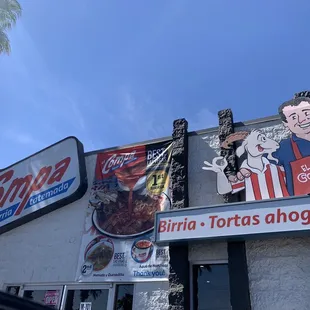 Frente del restaurante.