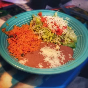 a plate of mexican food