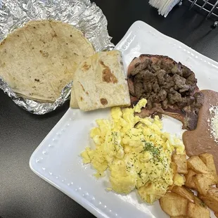 VIP breakfast, I subbed my sausage and bacon. For Asada.