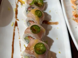 Bikkuri Sushi Noodle & Grill