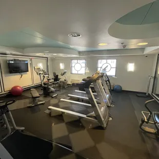 Gym closed unless someone is at the desk. No one is ever at the desk.