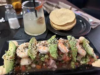 La Barra by Lupes