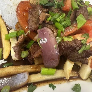 Lomo saltado
