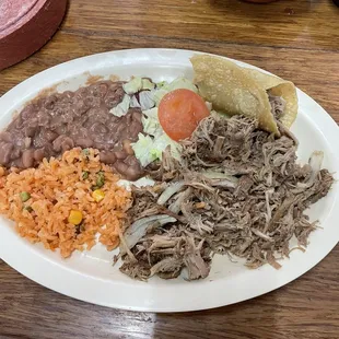 Carnitas plate