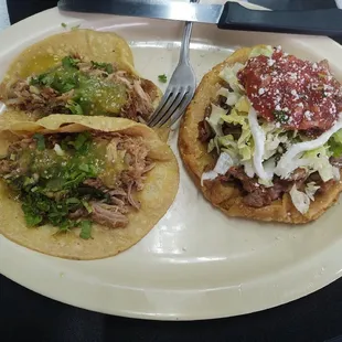 Carnita tacos / Sopes de Asada