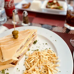 Cuban sandwich