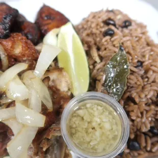 Masas de puerco , Congri y Maduros