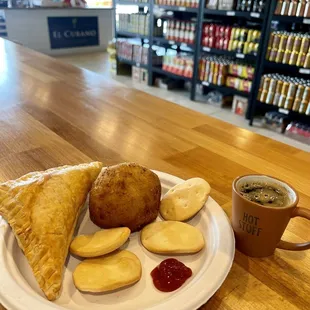 Pastelito and cafesito