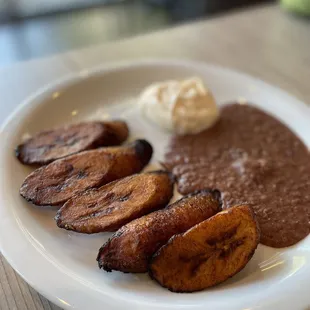 El Cuscatlan Restaurant