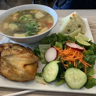 Sopa de Gallina India (Todos Los Dias)