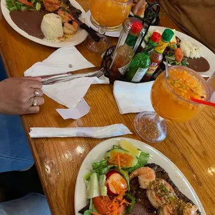 Mar y tierra carne asada