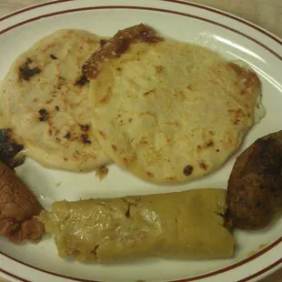 Plato tipico salvadoreño