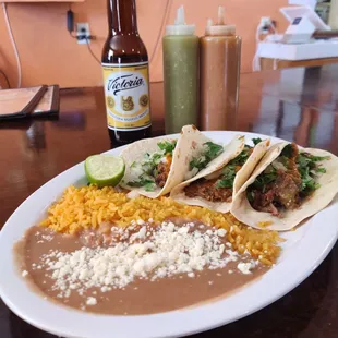 a plate of mexican food