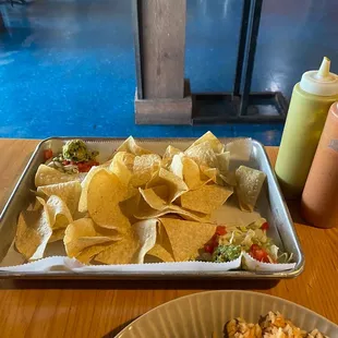 Guacamole Chips