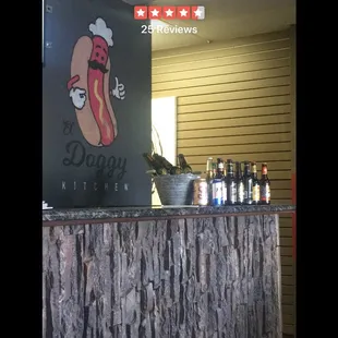 a picture of a hot dog