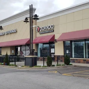 the outside of a restaurant