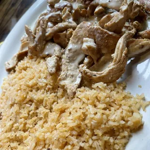 Chicken con queso (chicken cheese n rice)