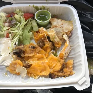 no tiren su dinero en este lugar -10  I don&apos;t think this is a quesadilla stake, very bad food, do not throw your money at this place -10