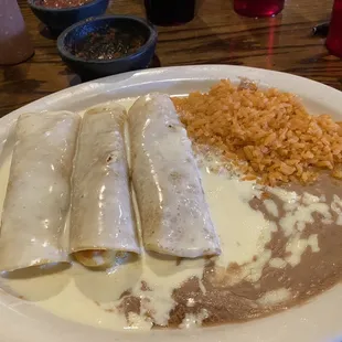 Enchiladas camaron entree