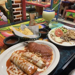 #20 combo and carne asada with frozen margaritas, chips and salsa