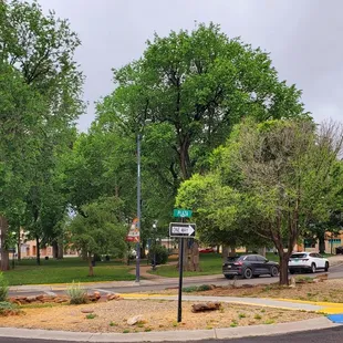 Lots of parking around square.
