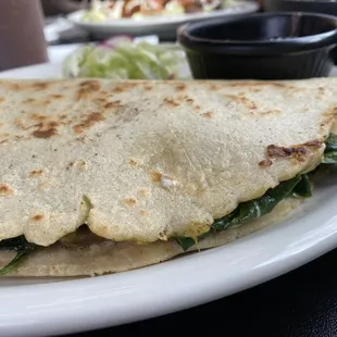 Empanada verde mole with spinach and mushrooms