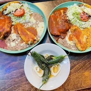 "A little of everything" One of many delicious choices in the menu..!