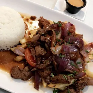 Lomo saltado