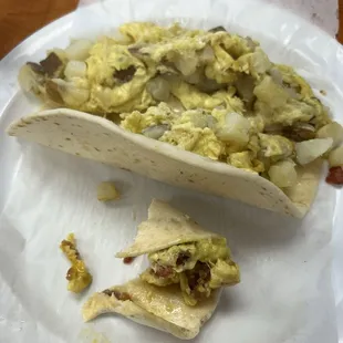 First time here the breakfast tacos were delicious! I would definitely recommend this place!.