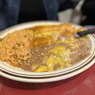 Combo Enchilada with chicken and cheese