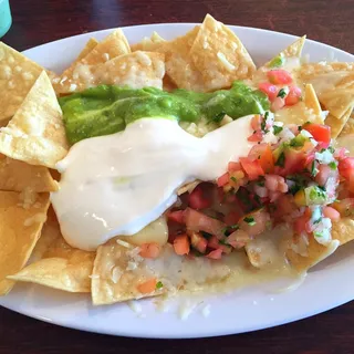 Regular Nachos