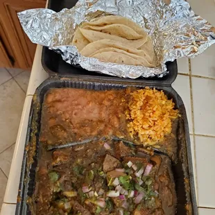 Lengua en Salsa Verde