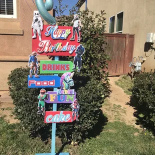Fortnite party sign