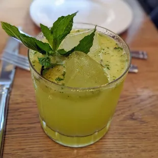 Virgin Passionfruit Mojito