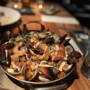 Seafood paella