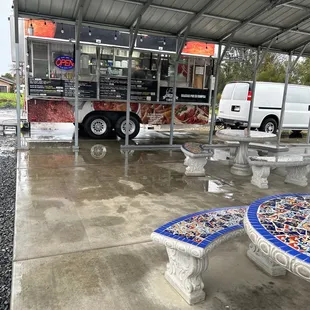 A savior on a rainy day! Still open and serving hot and flavorful burritos