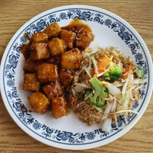 Be sure to ask for no eggs in the fried rice to make it vegan!