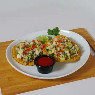 TOSTADAS DE SEVICHE SHRIMP.