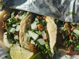 El Dollar Taco Truck