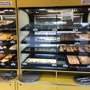 El Folklor Bakery