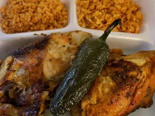 El Pollo Feliz